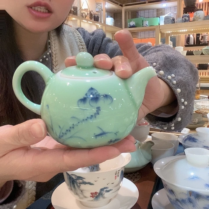 青瓷茶具茶壶瓷器