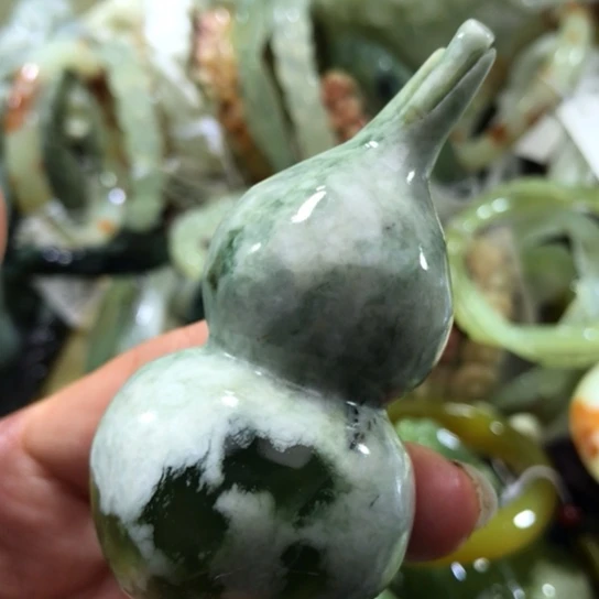 岫玉未镶嵌手把葫芦