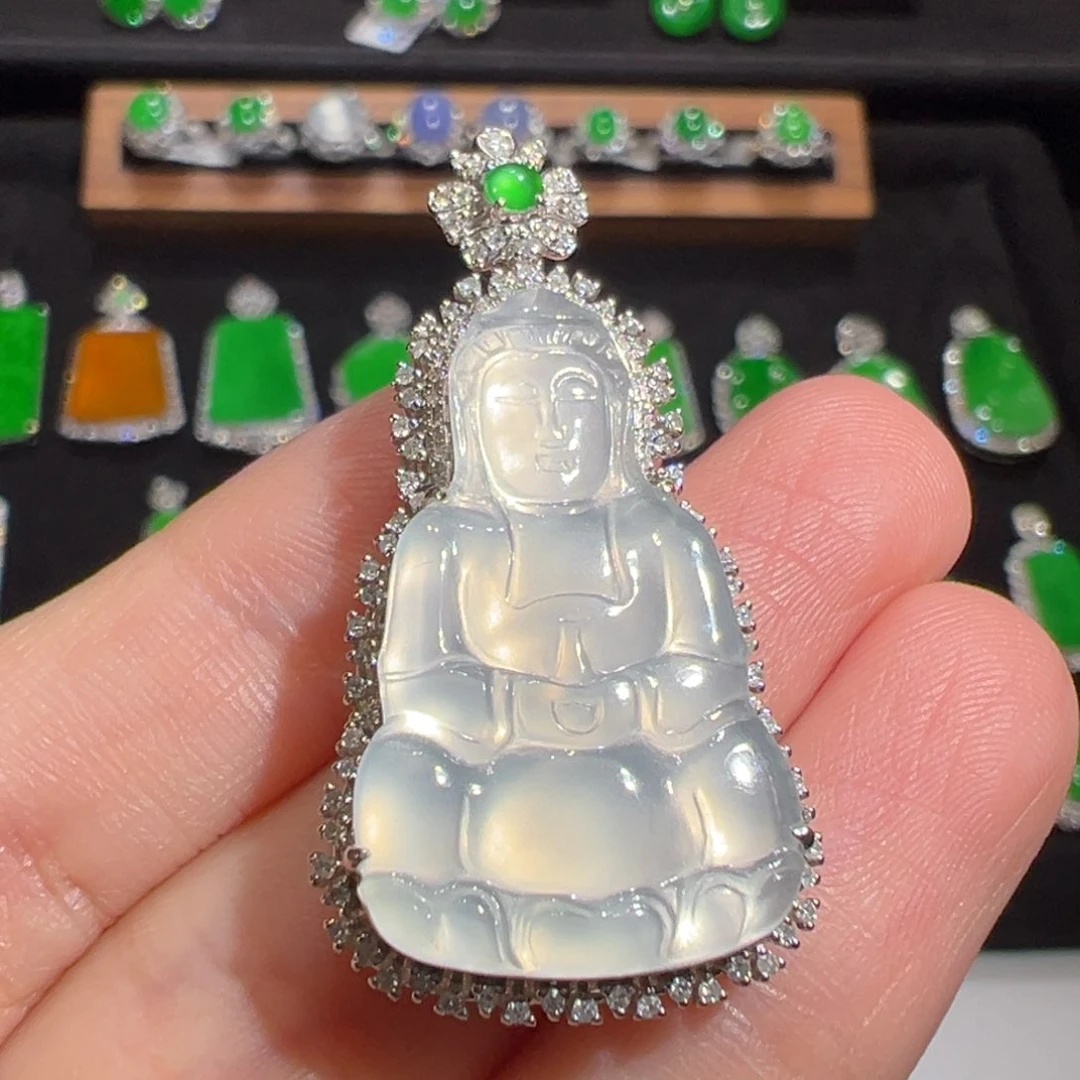 翡翠18K金镶嵌颈饰收到货48小时鉴赏期