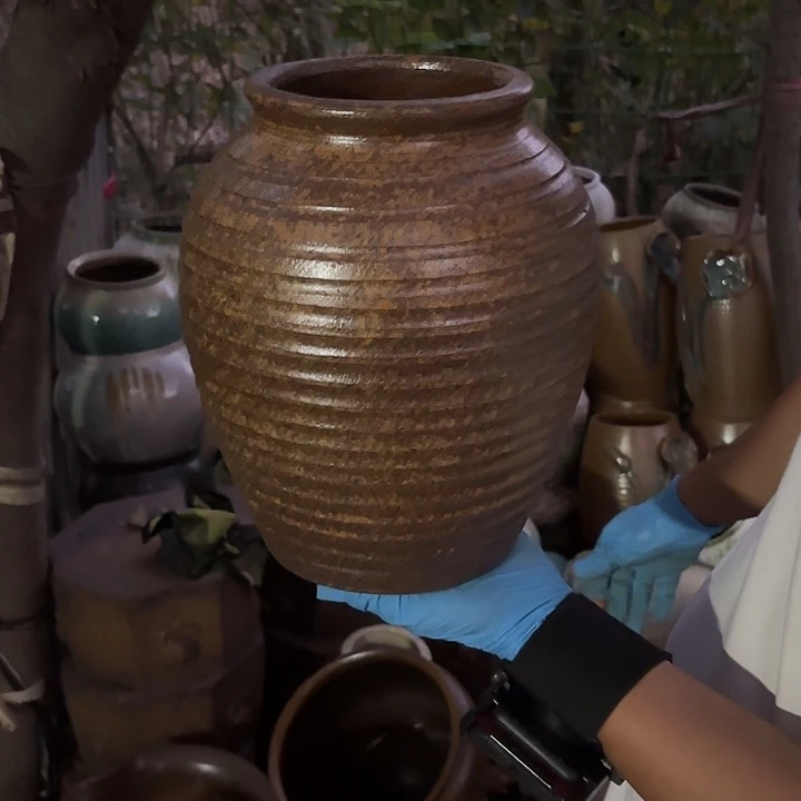 高度28厘米口15厘米