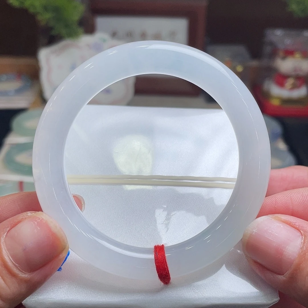 翡翠手镯未镶嵌52.5圆条