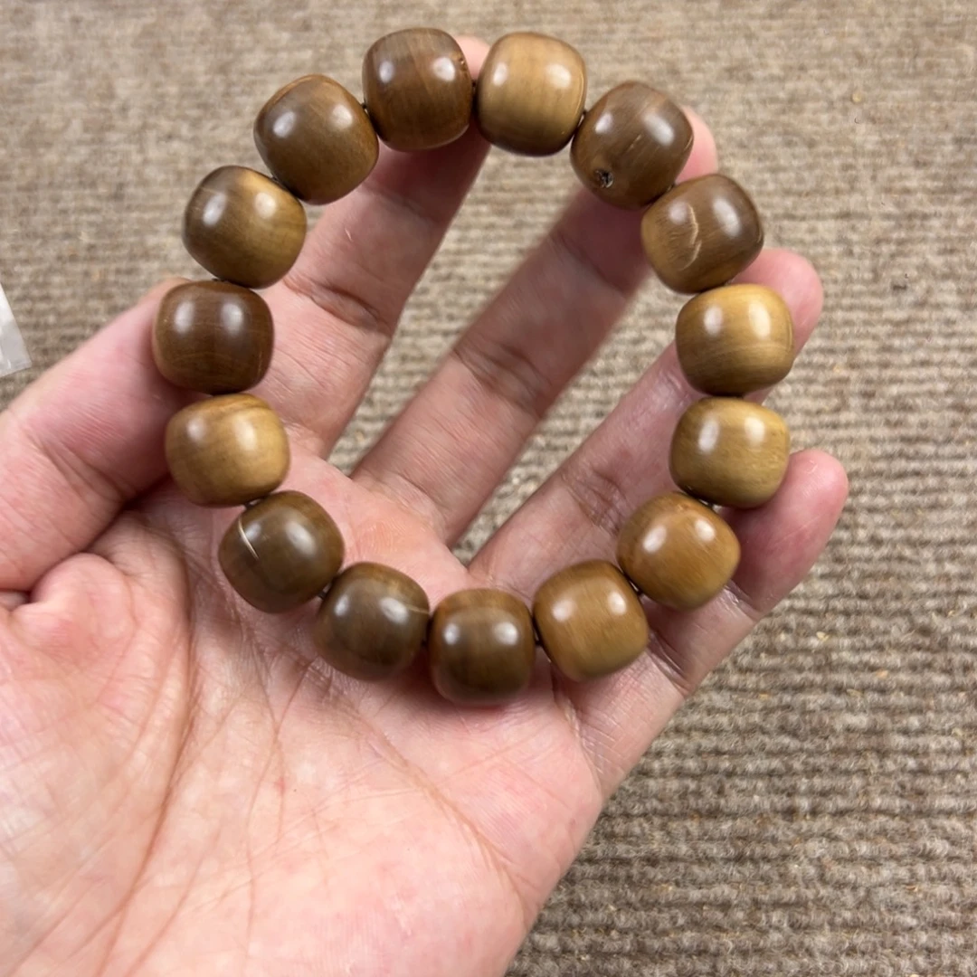 木檀香木1516瑕疵。。。。。