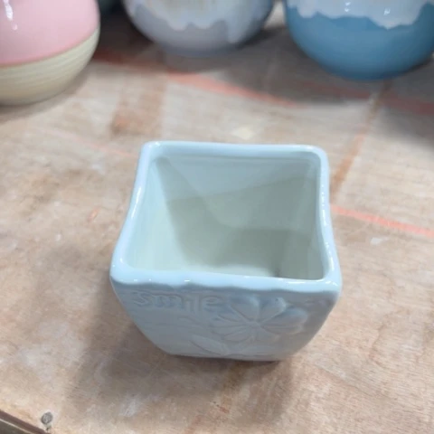 陶瓷满9元发货口径不清楚问客服谢谢