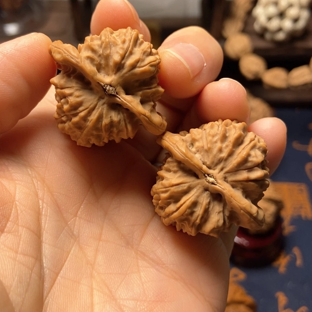 文玩核桃把件全品朱雀尺寸33