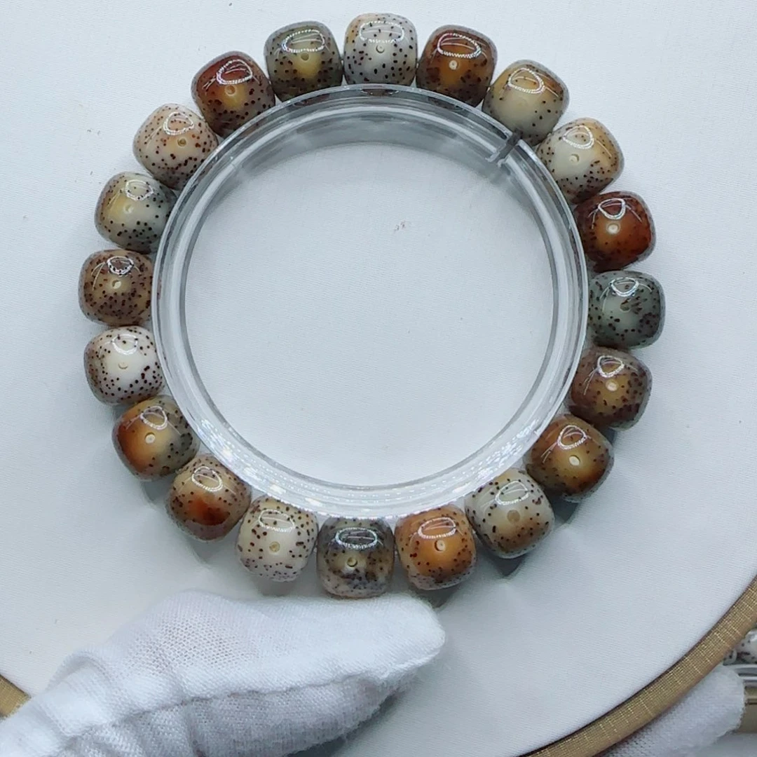 手串星月菩提冰糖火烧云12×11同枝果b1