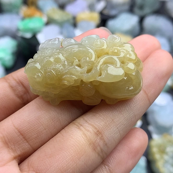 翡翠未镶嵌颈饰天然缅甸翡翠