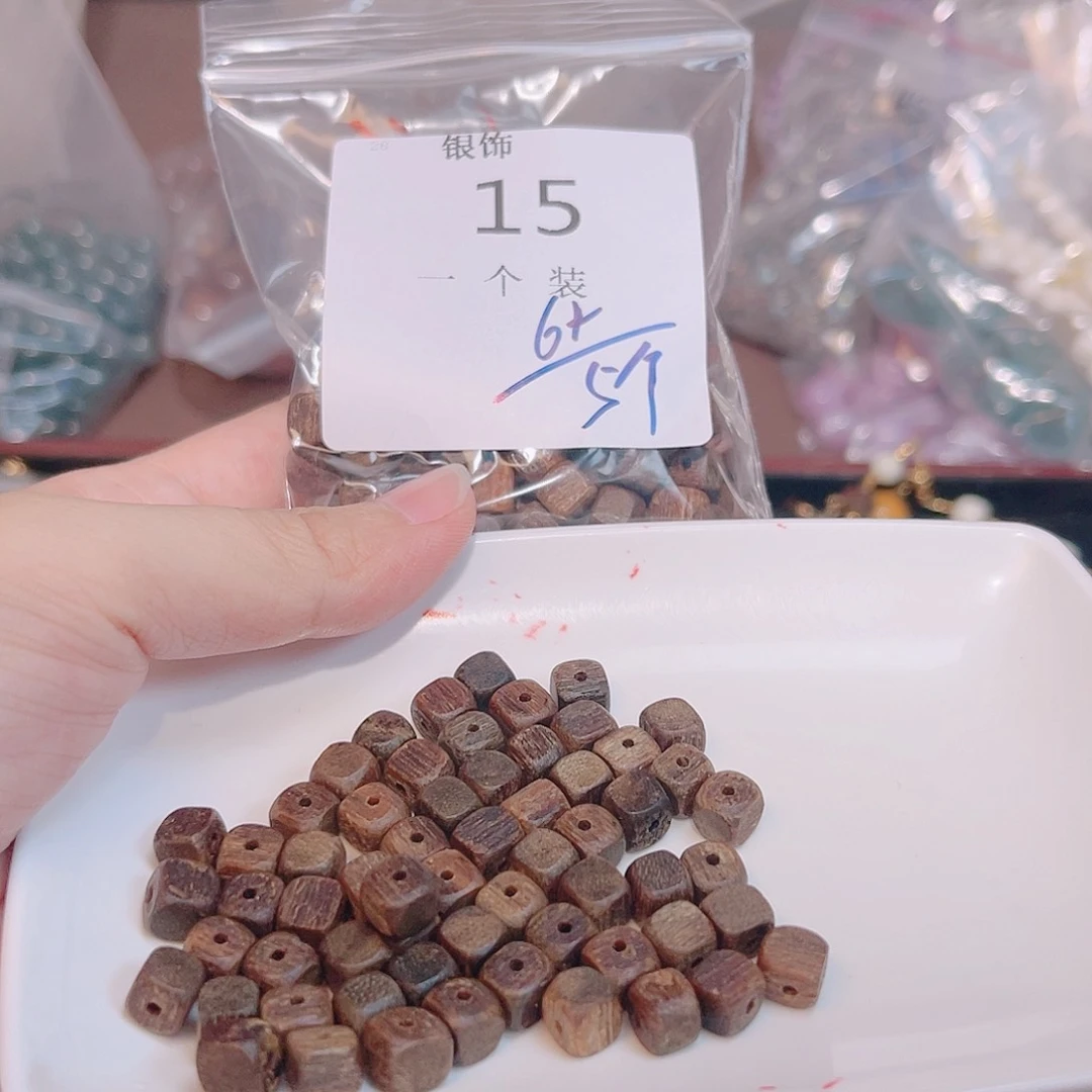 水晶珠宝半成品未镶嵌15 。