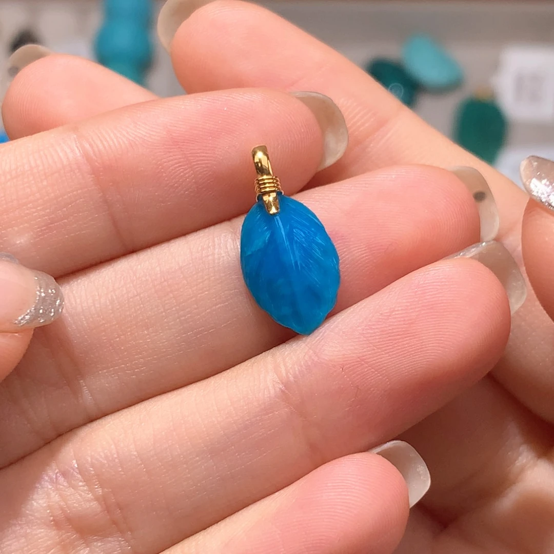 18K金镶嵌绿松石珠宝奇石