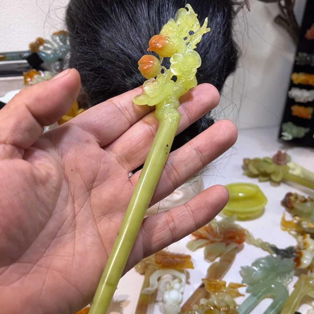 蛇纹石玉发簪合金琴**俗