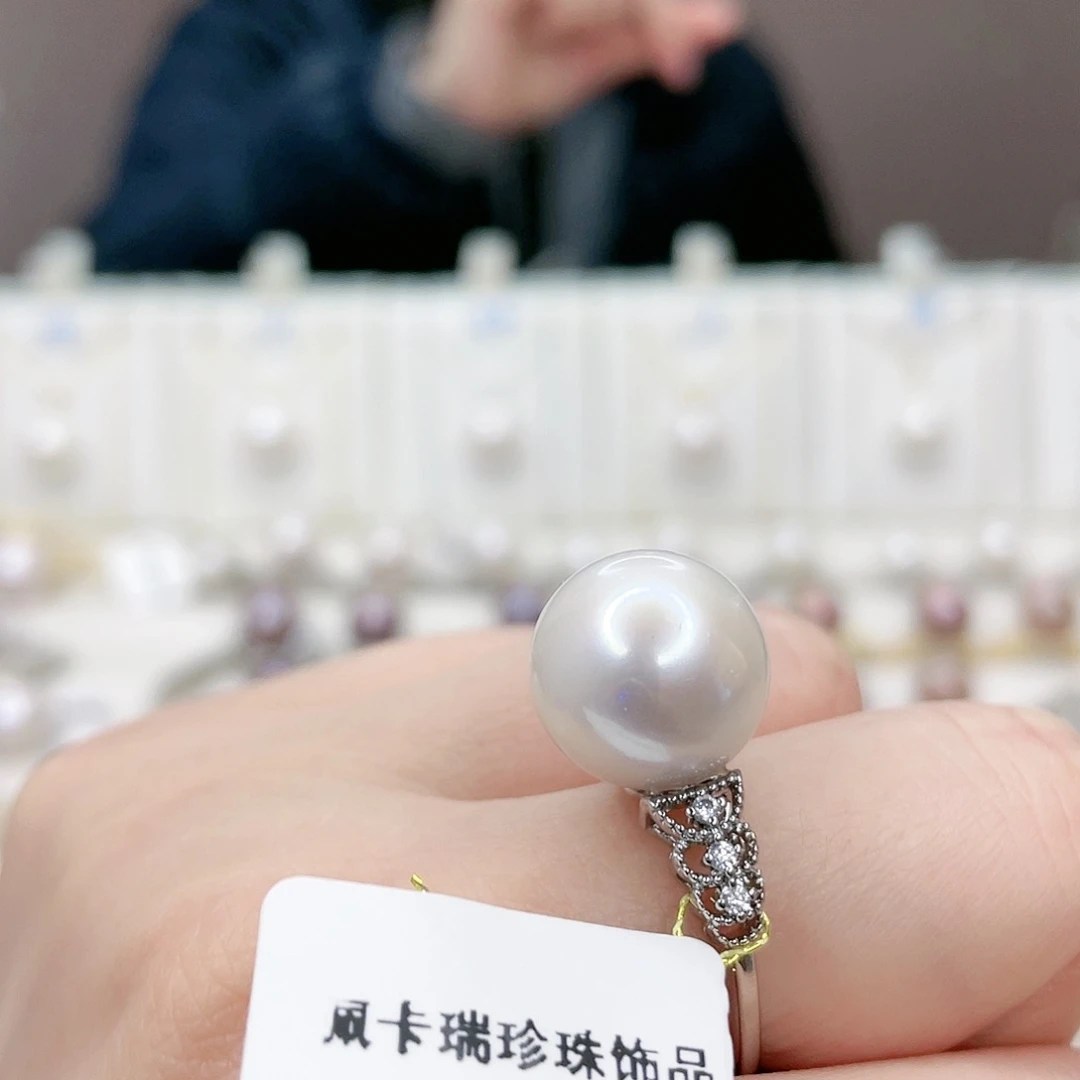 淡水珍珠吊坠(赠链)未镶嵌