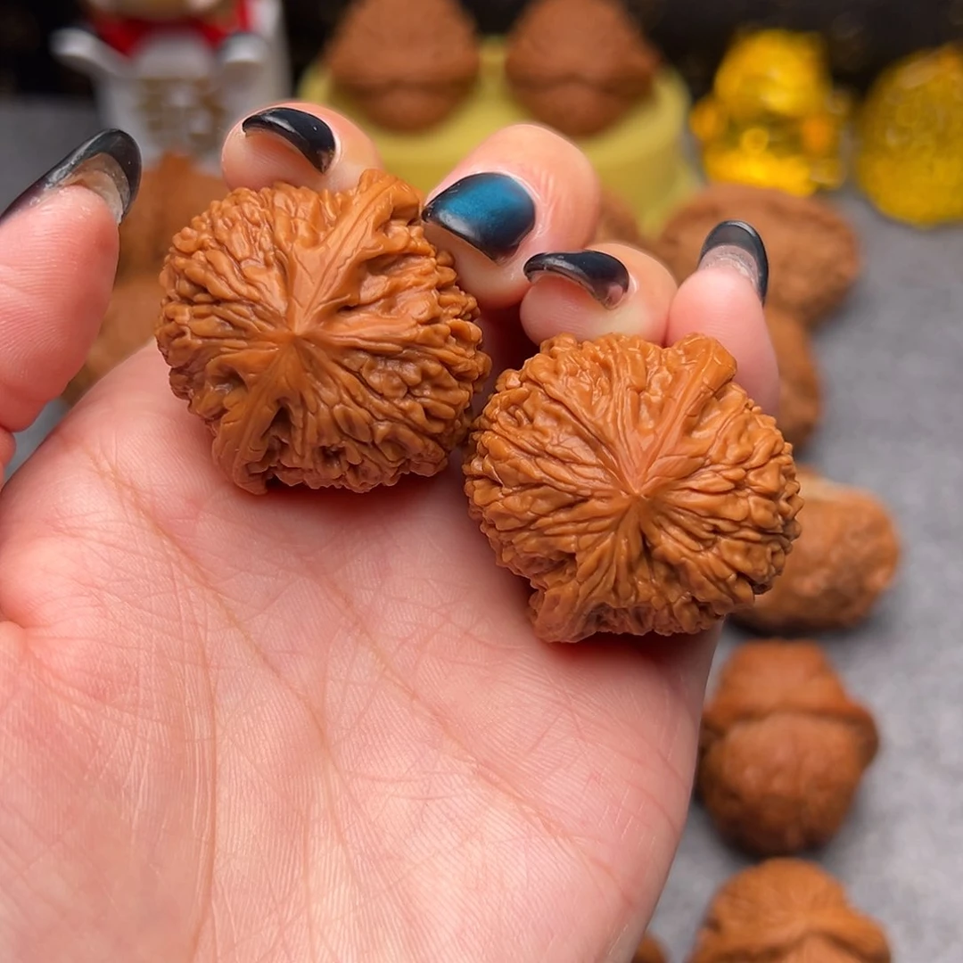 把件文玩核桃精品精配球疆35尺寸