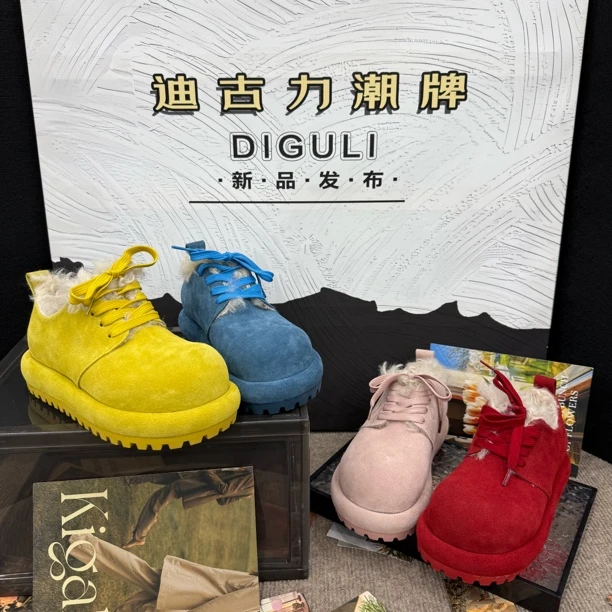 【迪古力】2025冬新款时尚雪地鞋百搭休闲厚底增高系带保暖女秀