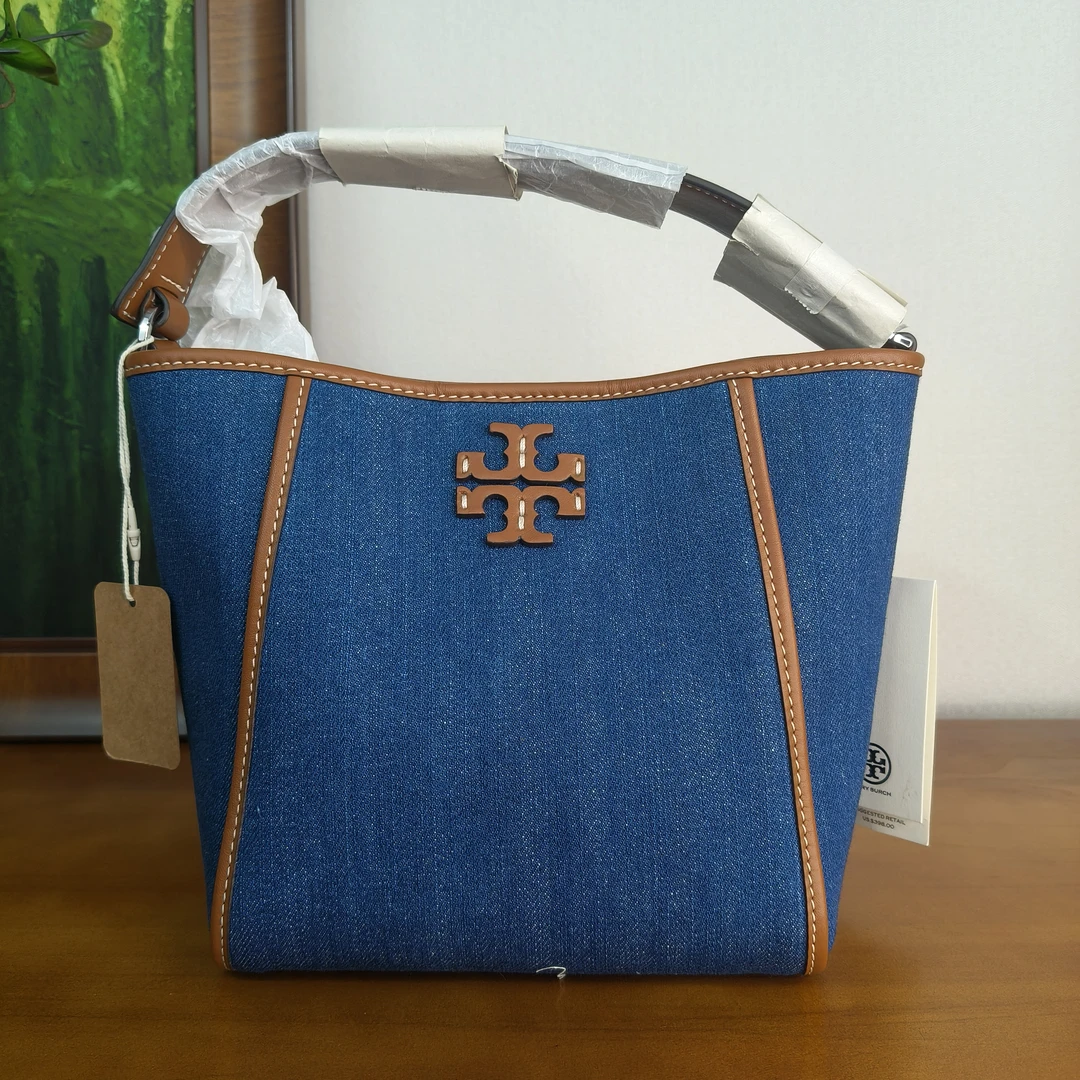 95新 TORY BURCH/汤丽柏琦 手提包/19*13*25/A352