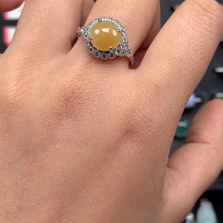 翡翠未镶嵌戒指戒指