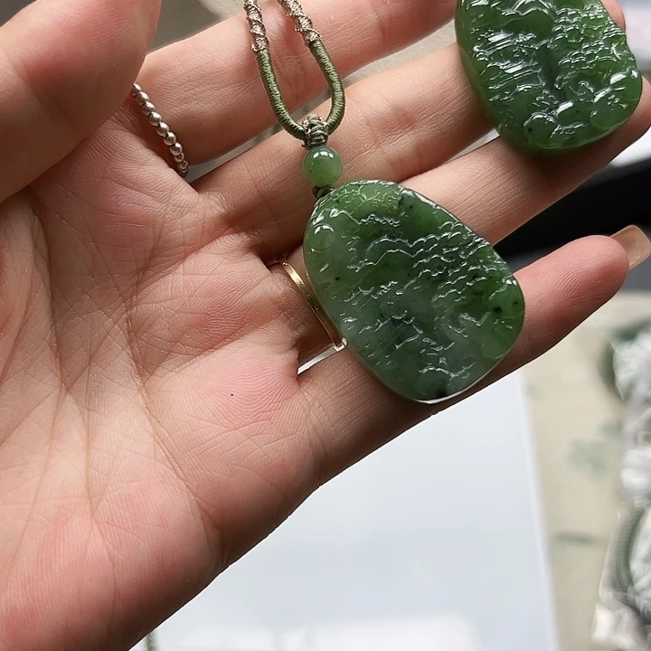 和田玉未镶嵌颈饰25