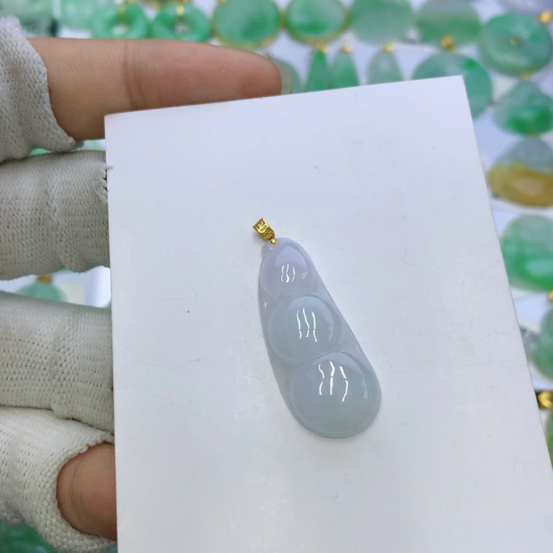 翡翠颈饰18K金镶嵌翡翠