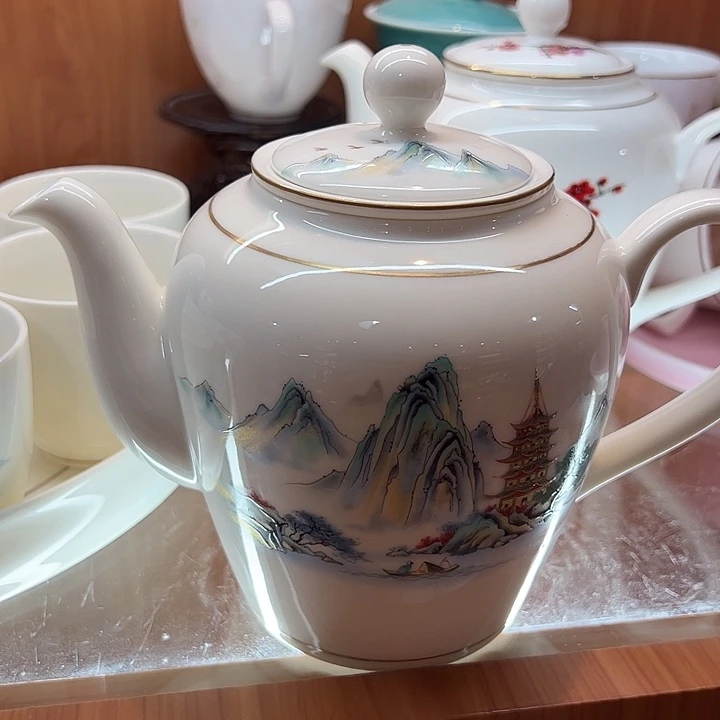 陶瓷茶壶哈哈哈哈哈
