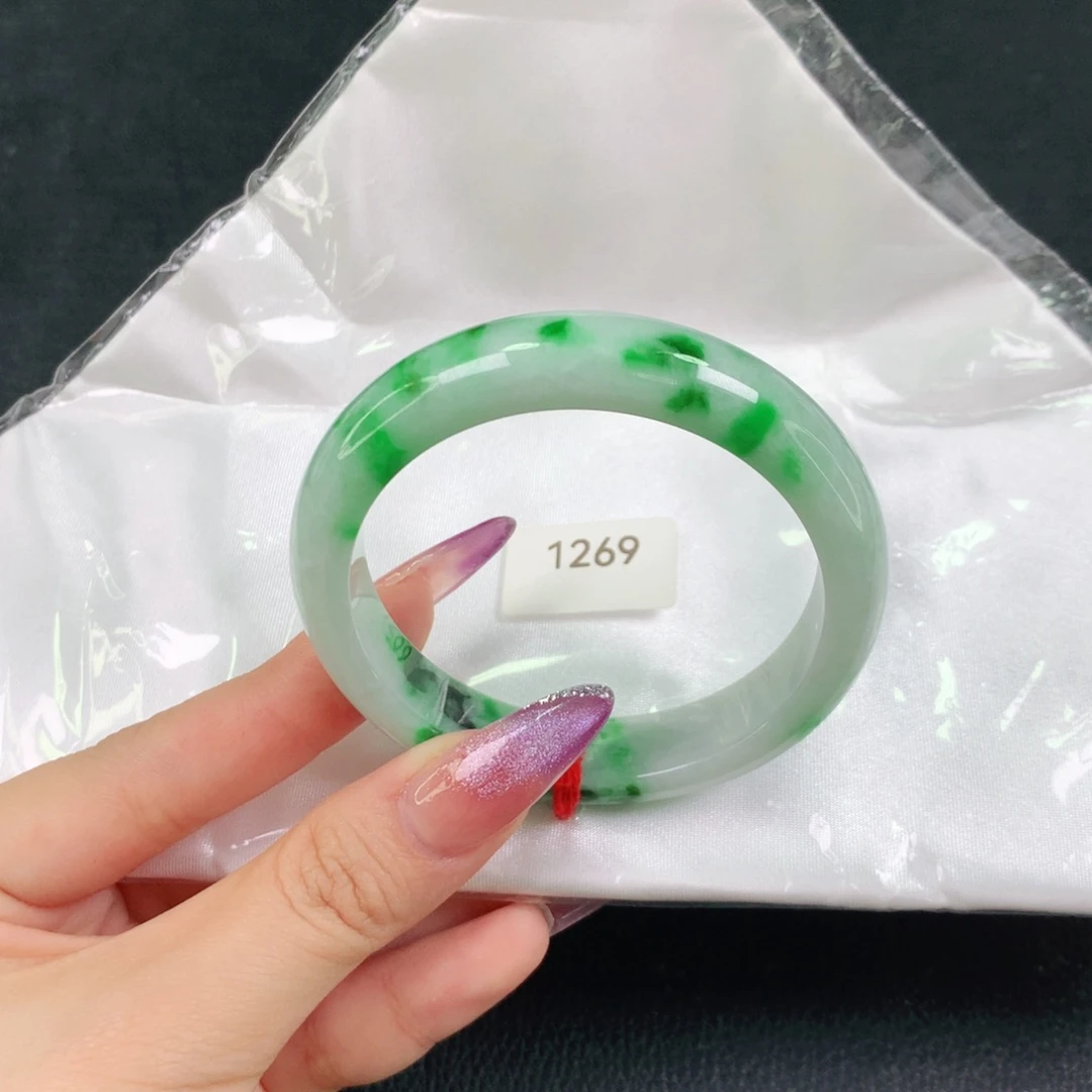 翡翠未镶嵌手镯天然翡翠手镯04