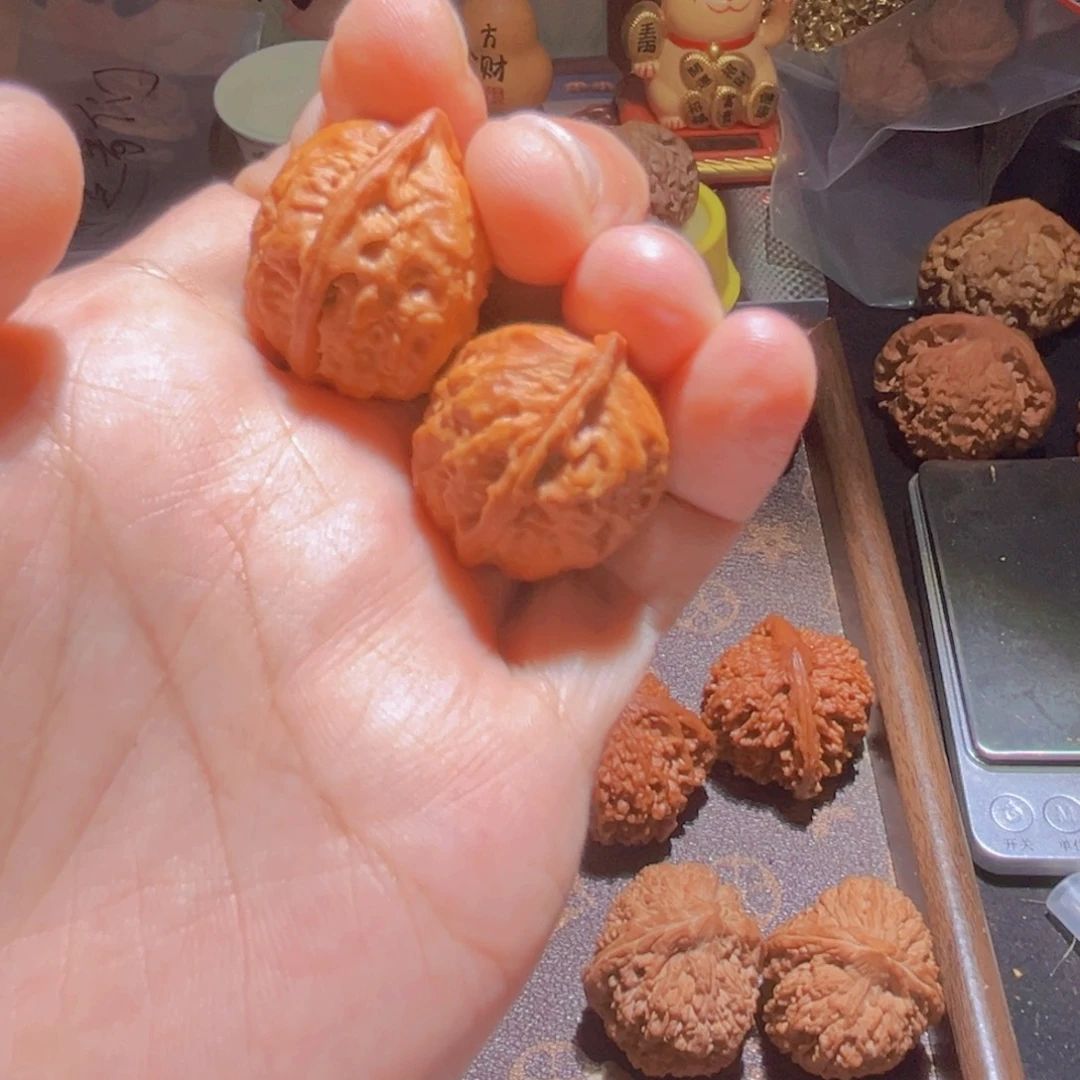 星***尘瑞麟文玩核桃山地无名秋子