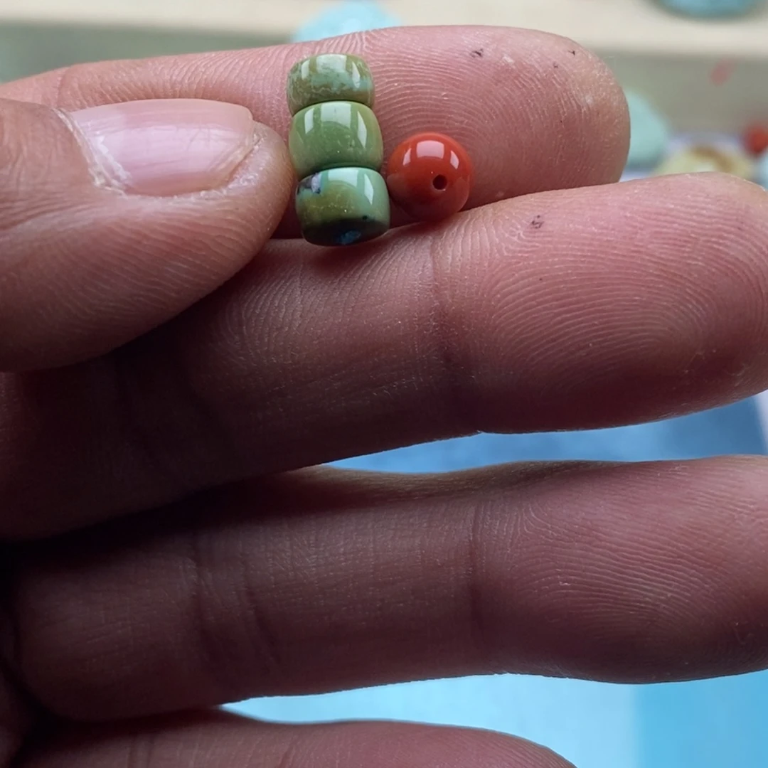 璨***璨南红玛瑙未镶嵌珠宝半成品