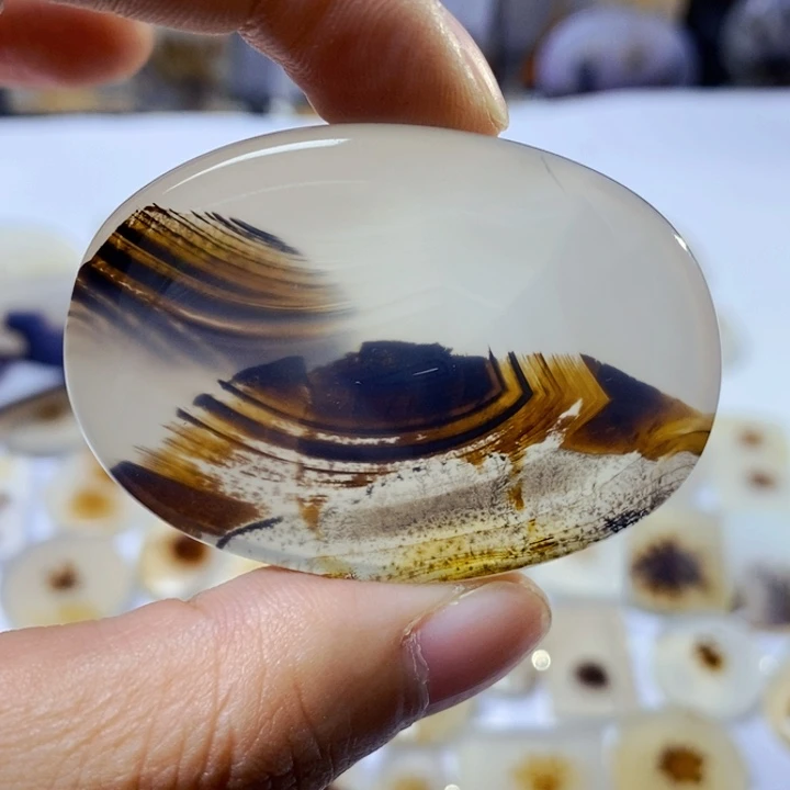 玛瑙/玉髓未镶嵌珠宝半成品