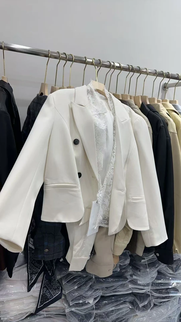 秋季新款蕾丝网红爆款炸街气质西服