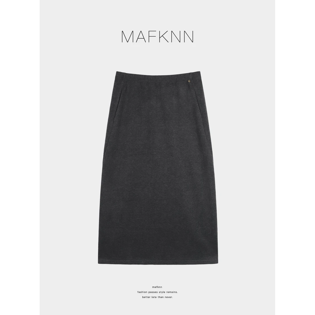 MAFKNN/玛肯时尚休闲简约纯色百搭秋冬舒适半身裙MK13623