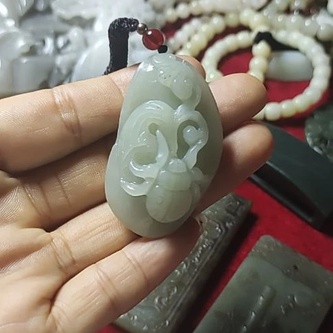 和田玉（糖玉）未镶嵌珠宝奇石