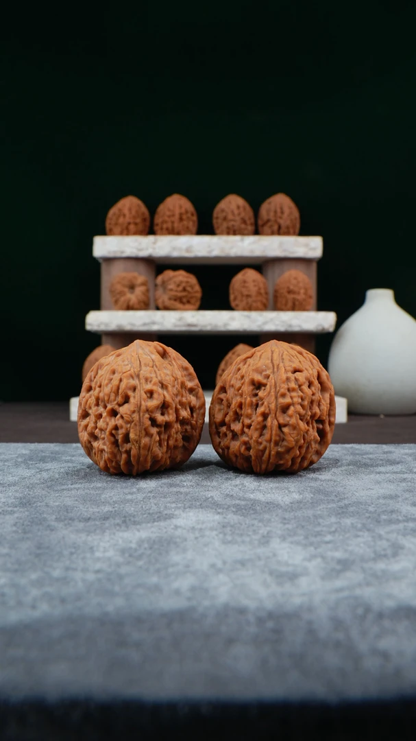 34*34*35 球疆拉丝凹底南疆石（浮黄） P46