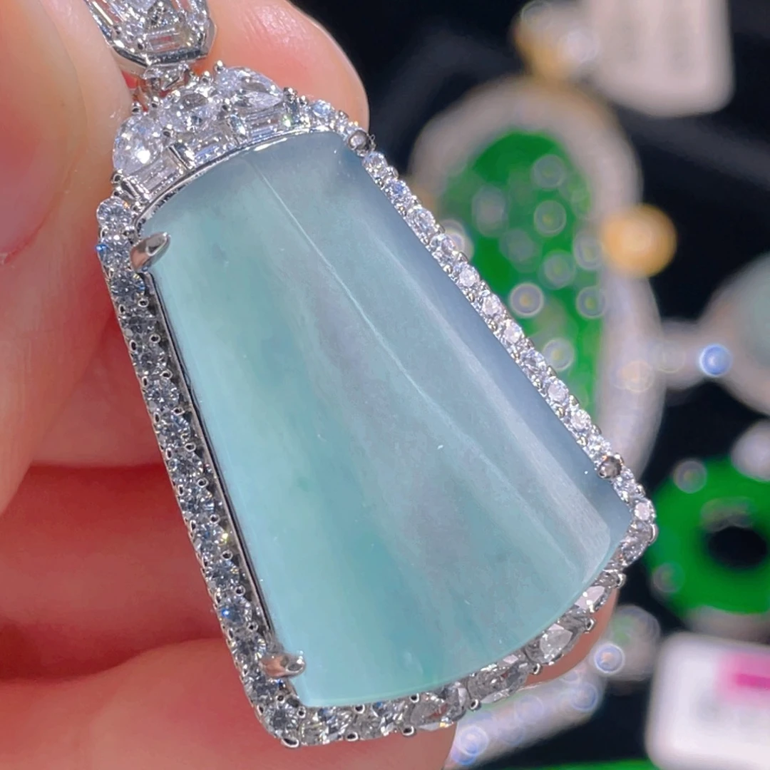 翡翠吊坠(不含链)未镶嵌