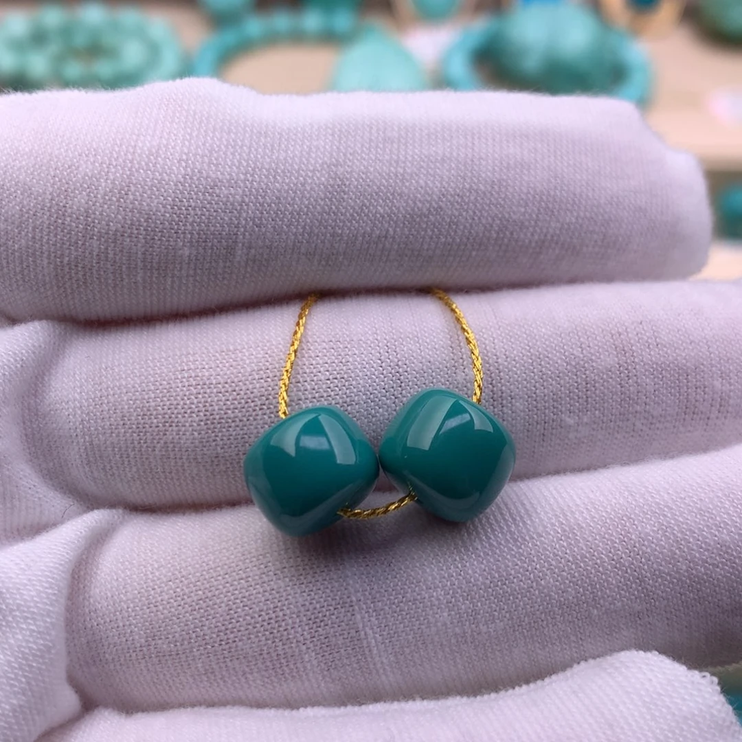 绿松石未镶嵌珠宝奇石10