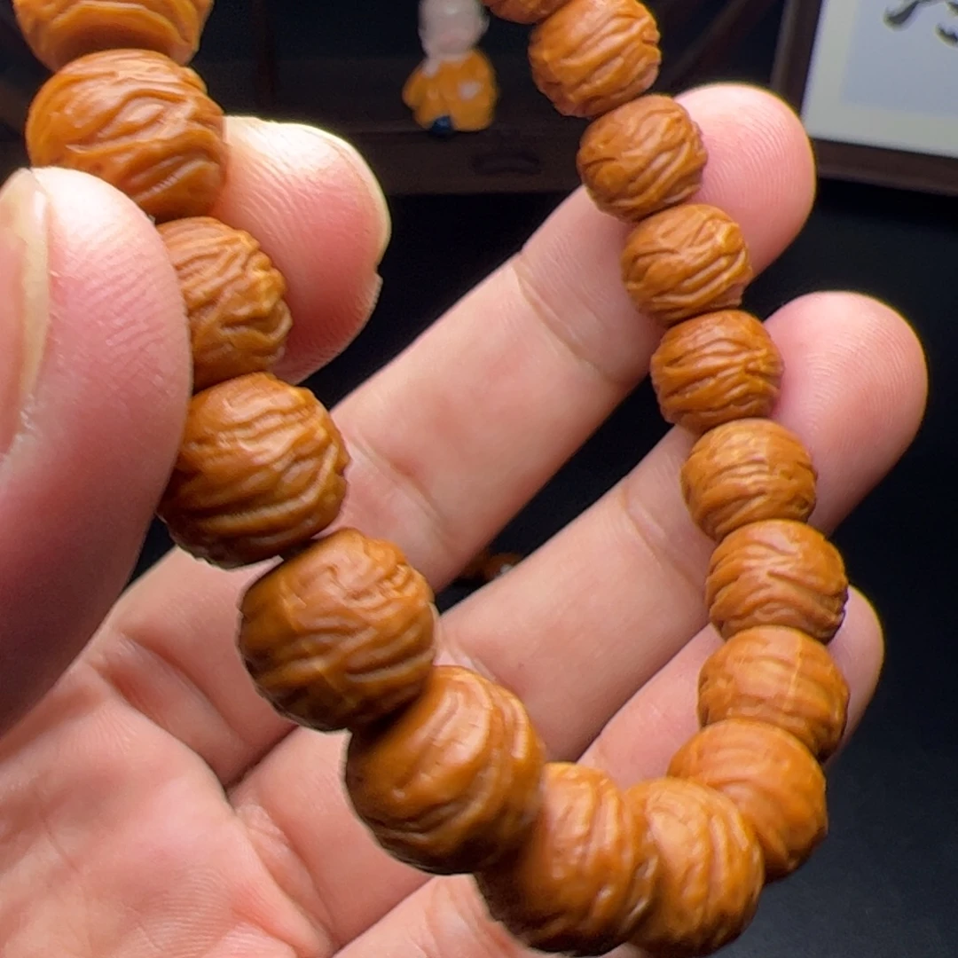 了***蚁猴头核桃吊坠巴黎