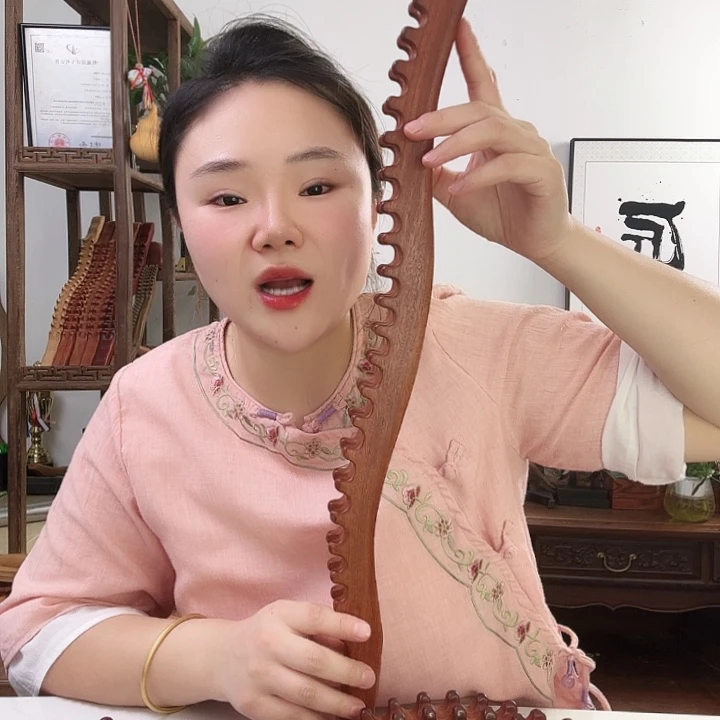 红檀木64厘米龙棍微瑕疵
