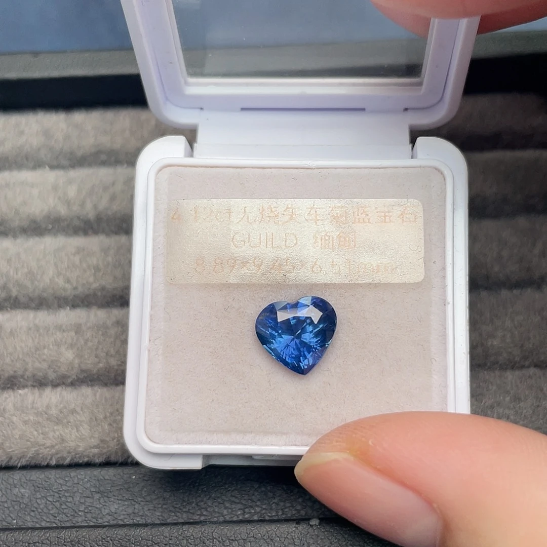 蓝宝石裸石4.12ct无烧矢车菊缅甸吉尔德