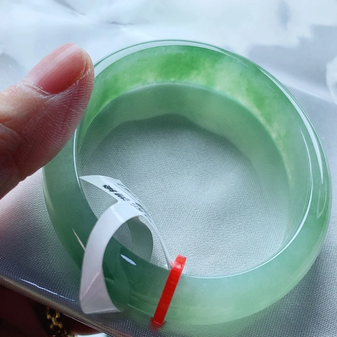 翡翠手镯未镶嵌54贵妃