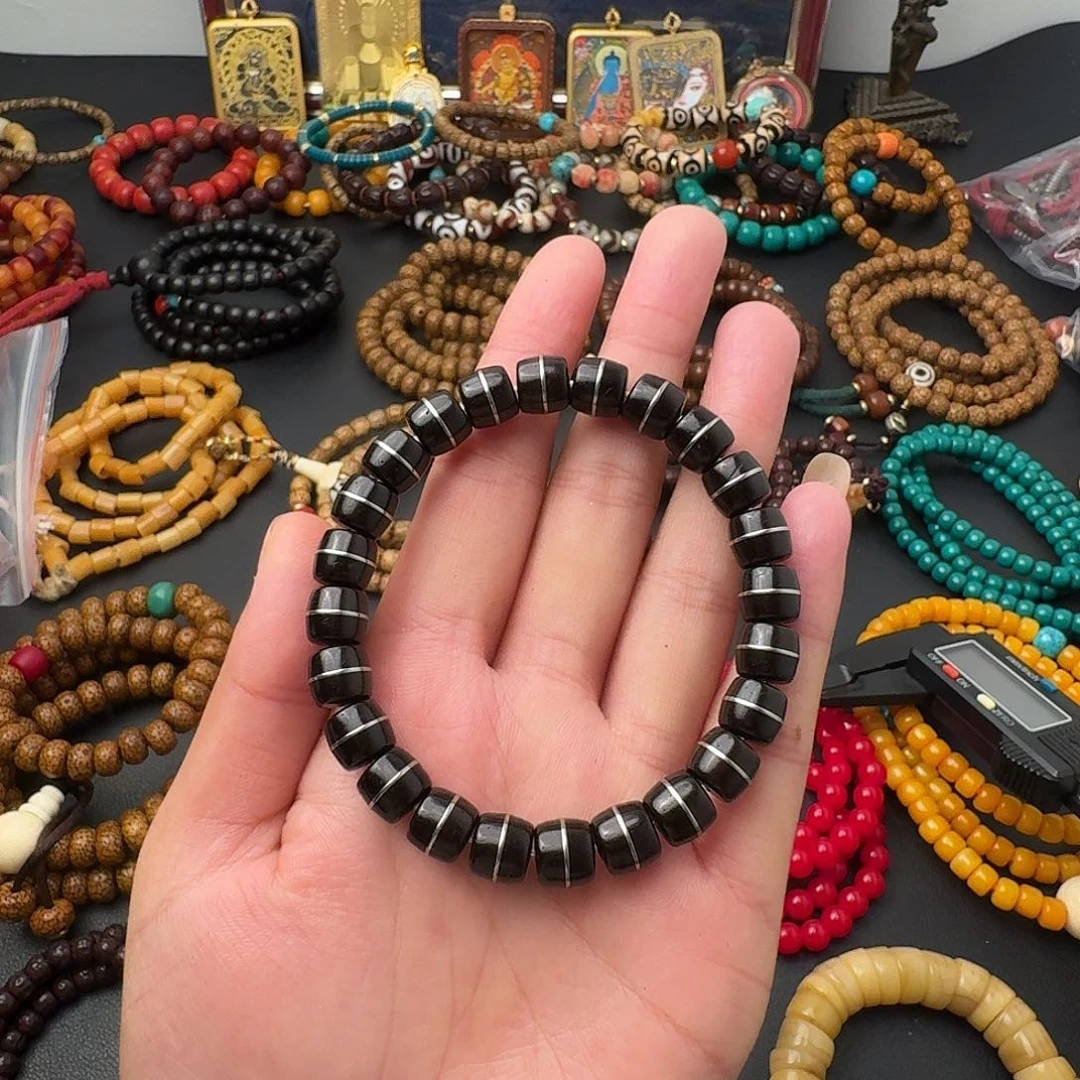 大果紫檀（缅甸花梨）枫**月