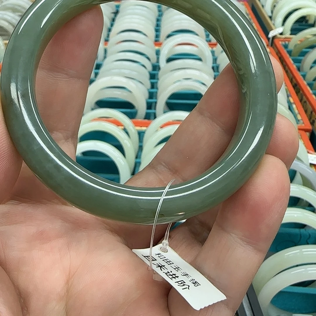 和田玉（糖玉）未镶嵌手链