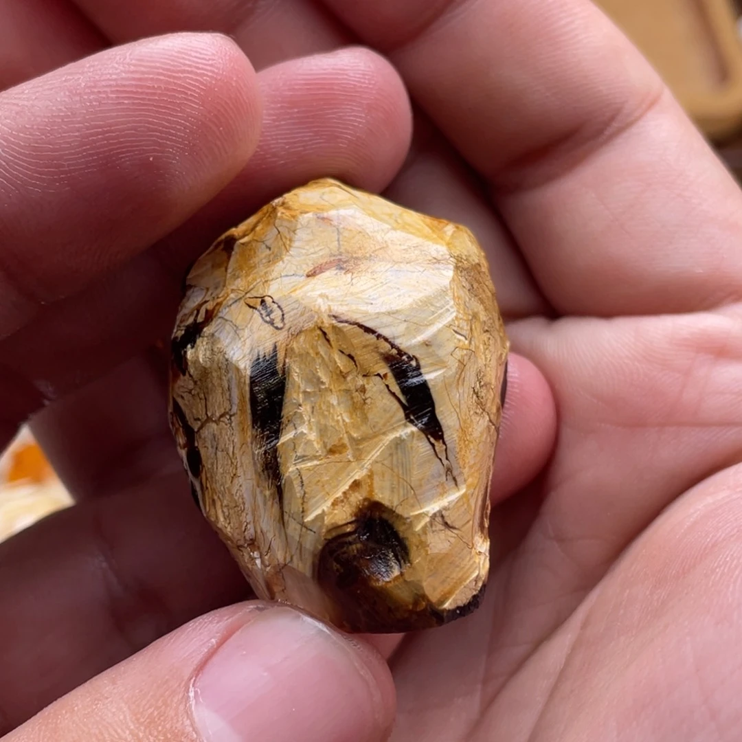 定制琥珀未镶嵌C****u蜜蜡原石