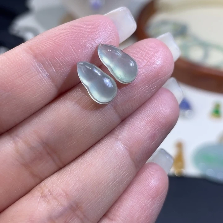 颈饰未镶嵌翡翠花生