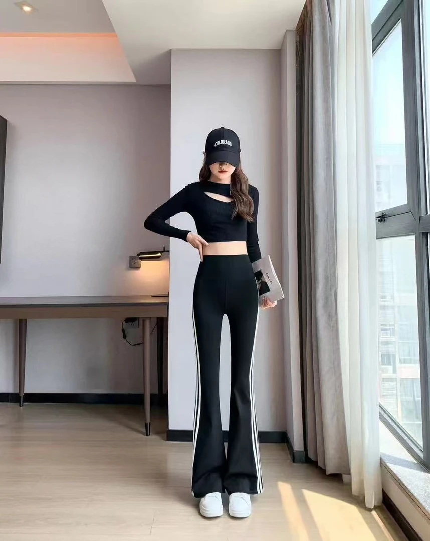 三条杠磨毛高腰显瘦透气运动裸感薄绒微喇鲨鱼裤6059