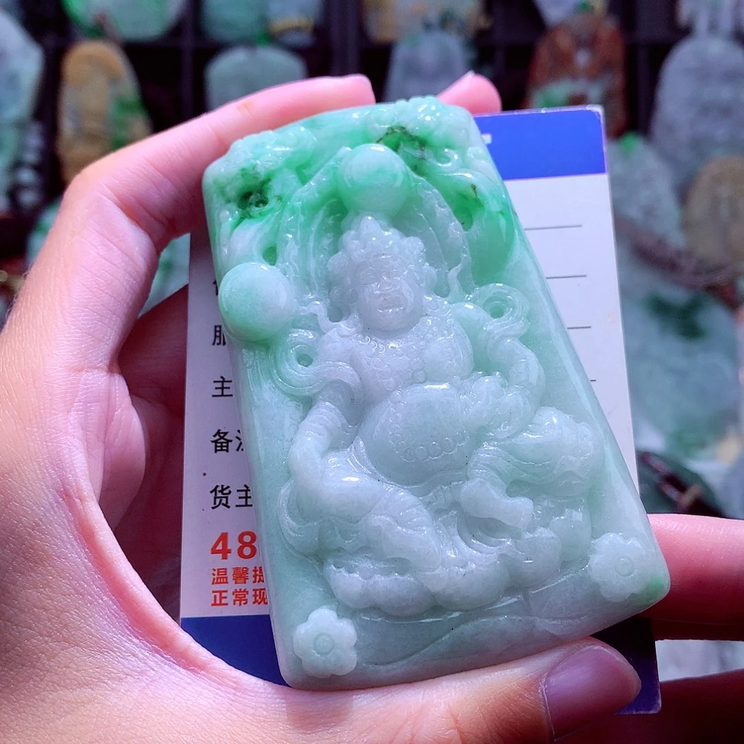 颈饰未镶嵌翡翠天然