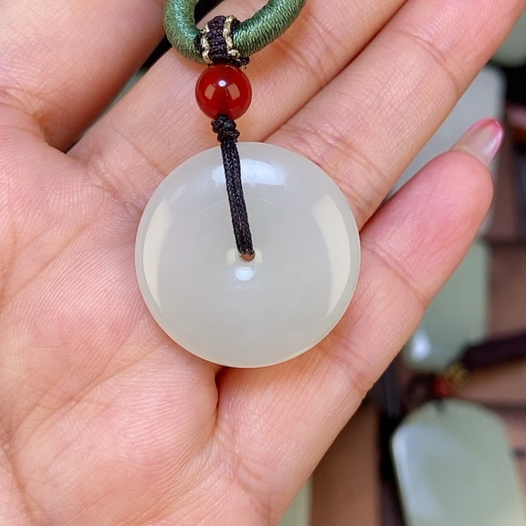 【闪购商品】颈饰未镶嵌和田玉