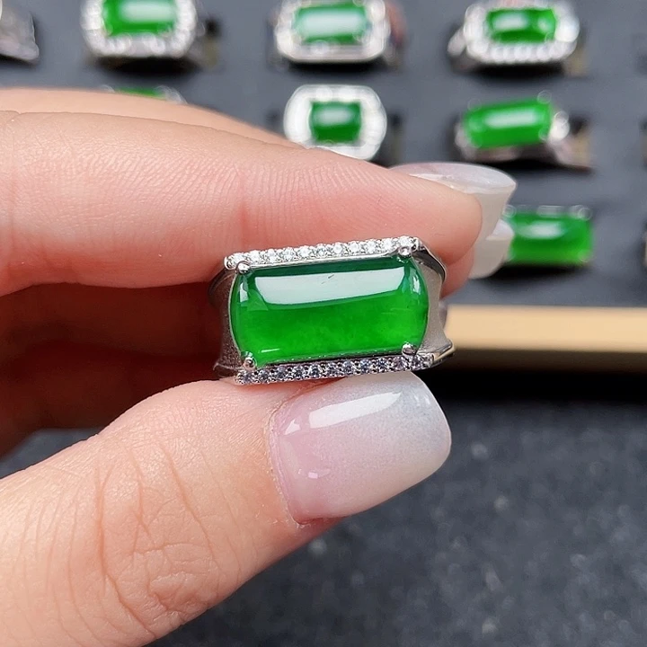 翡翠银S925镶嵌戒指没有运费险3673