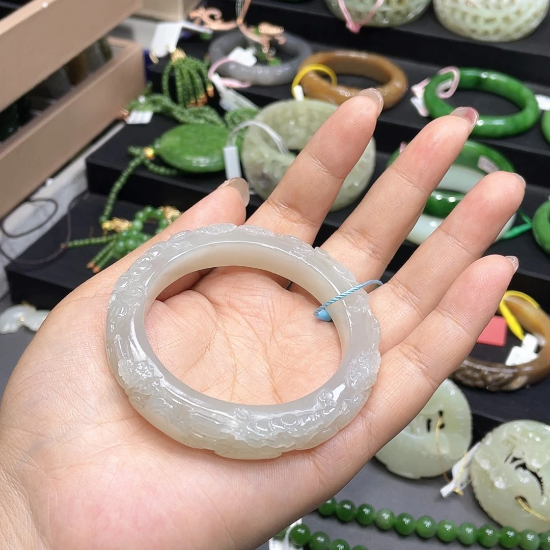 和田玉手镯56圈口14未镶嵌