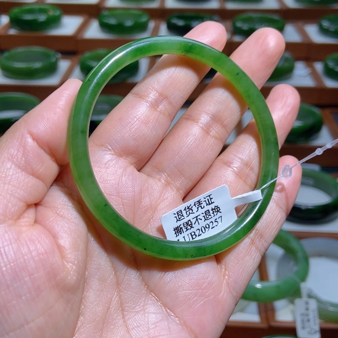 和田玉（碧玉）未镶嵌手镯苹果绿61