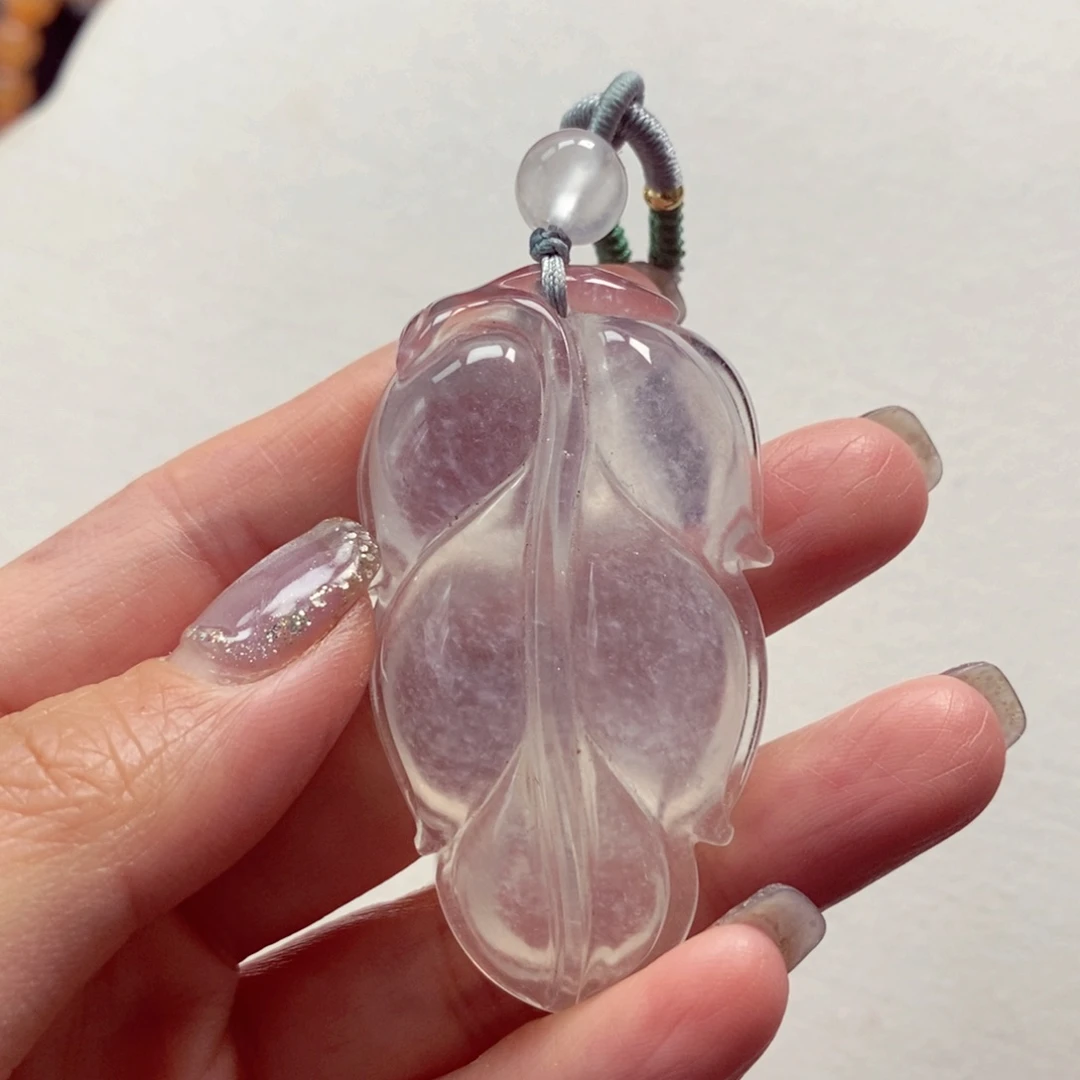 石英质玉未镶嵌颈饰