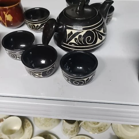 h***a瓷片五厂，七厂各种摆件，瓷片，均有瑕疵！