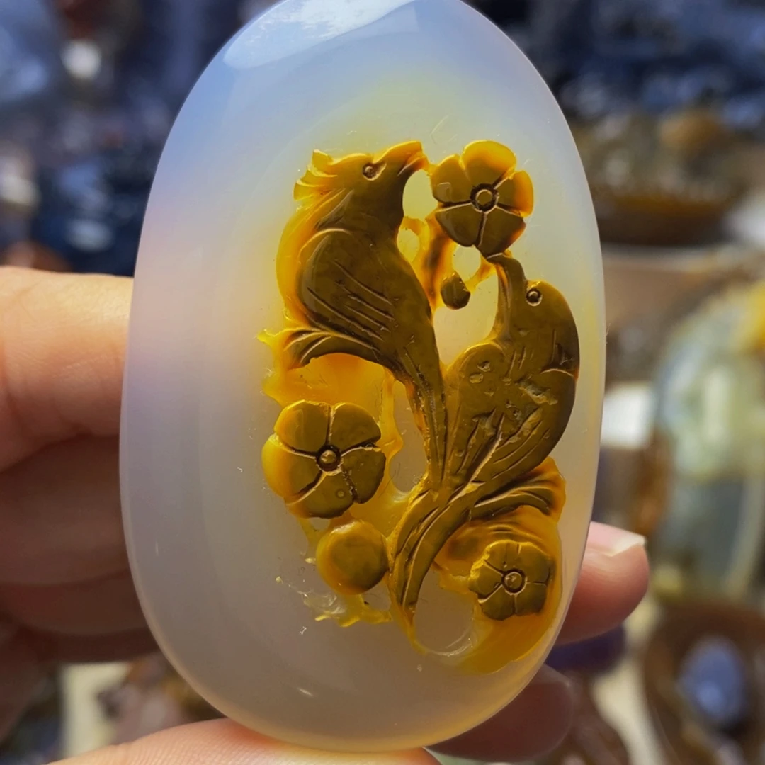 玛瑙/玉髓手把件未镶嵌