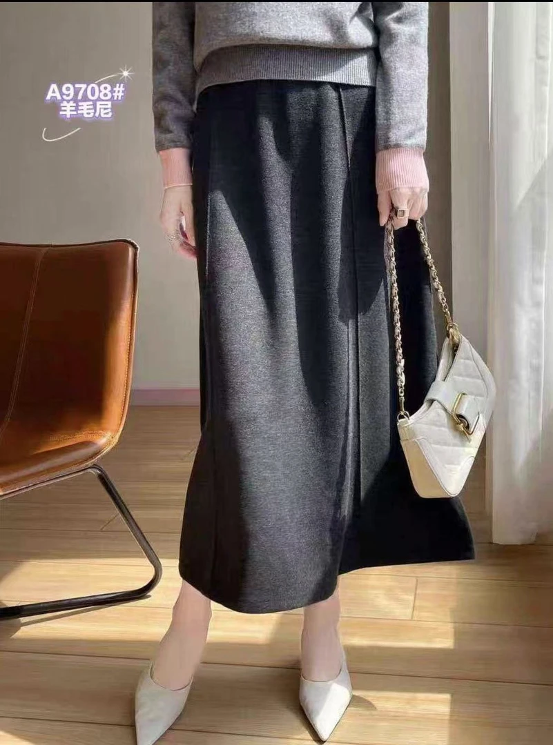 混纺羊毛尼气质显瘦半身裙2025冬季新款通勤百搭直筒裙