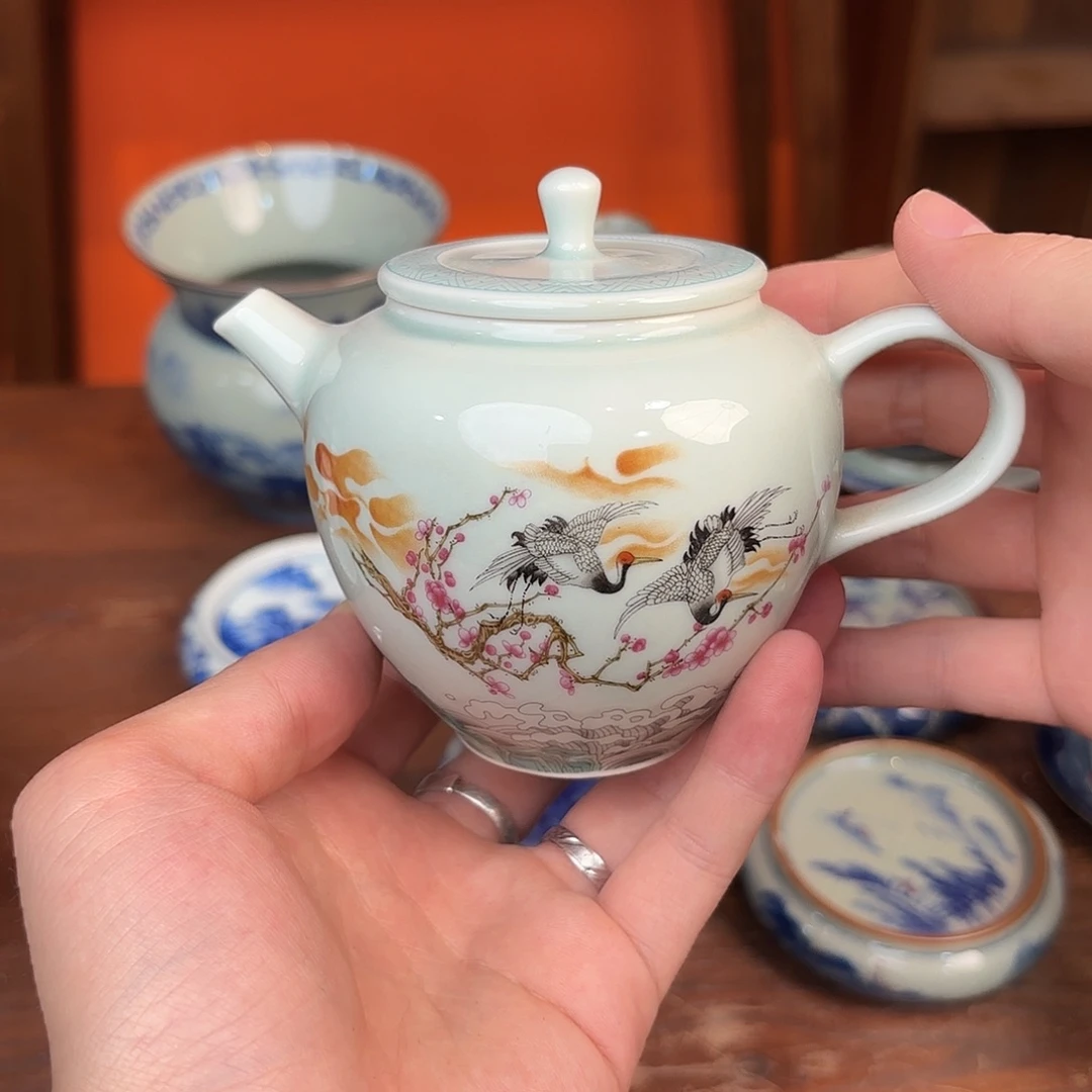 瓷片高白泥粉彩茶壶